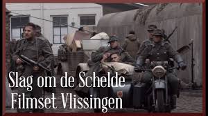 Na de geallieerde uitbraak na succes in de slag om normandië , begonnen ze aan een reeks snelle opmars dieper in frankrijk, weg van hun oorspronkelijke bevoorradingsroutes langs de de schelde was breed genoeg en diep genoeg gebaggerd om zeeschepen door te laten en lag dicht bij duitsland. Slag Om De Schelde Filmset Vlissingen 4k Youtube