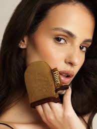 Filter by Molly-Mae Mini Velvet Mitt