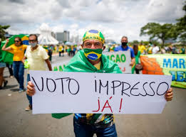 Jun 28, 2021 · a apresentação do parecer ocorre dois dias depois de presidentes de 11 partidos se posicionarem formalmente contra a adoção do voto impresso nas eleições de 2022. Bolsonaristas Fazem Ato Em Brasilia Pedindo Voto Impresso Poder360