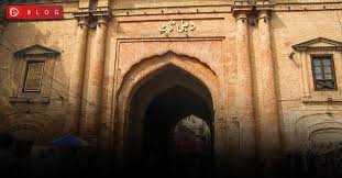 Exploring Delhi Gate: A Historical ...
