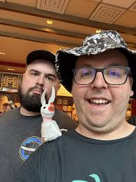 Hey guys! Best way to upgrade the starter decks and anywhere to play?