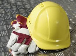 Abiti da lavoro ed indumenti protettivi; Morte Bianca In Un Cantiere A Casoria Muore Operaio 65enne Napoli Village Quotidiano Di Informazioni Online