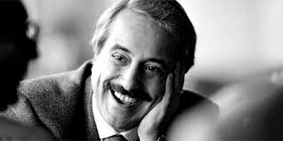 Kisah Hakim Berani Yang Sanggup Menggadai Nyawa Menentang Mafia : Giovanni  Falcone
