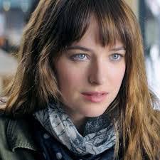 Mae Malone's Instagram, Twitter & Facebook