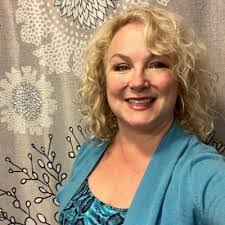 Cindy Petrie's Instagram, Twitter & Facebook