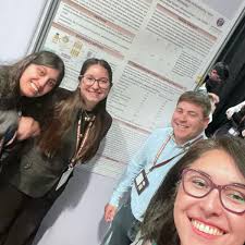 Durante el encuentro anual de la Sociedad de Microbiología de Chile  @_somich , la Dra. Susan Bueno, Profesora Titular UC e Investigadora  Principal del IMII, recibió el Reconocimiento a la Trayectoria, destacando