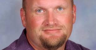 Team of friends, educators rallying behind David City principal