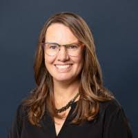 Kari Gage's Instagram, Twitter & Facebook