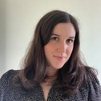 Ellie Benjamin's Instagram, Twitter & Facebook