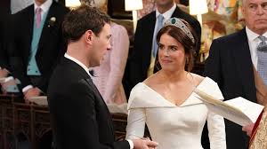 Meghan markle at princess eugenie's wedding. Meghan Markle And Prince Harry Arrive At Princess Eugenie S Wedding Entertainment Tonight