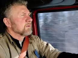 Ice Road Truckers" Braking Bad (TV Episode 2012)