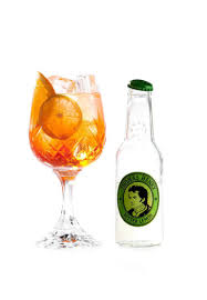 Aperol Lemon So Geht Der Aperitif Mit Thomas Henry Bitter Lemon Rezept Aperol Aperitif Sommerdrinks