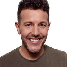 Lee Latchford-Evans to join cast of touring & Juliet