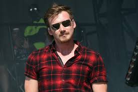© 2018 big loud records. Morgan Wallen Sees Past Heartbreak With Whiskey Glasses