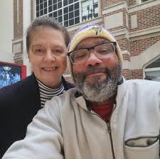 What campgrounds in Minnesota have a pool and lake with pontoon rentals?