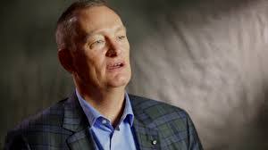 Scott Thon's Instagram, Twitter & Facebook