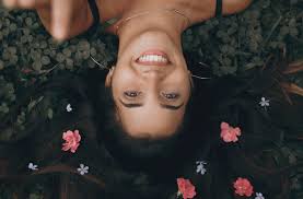 A study showed that emu oil, mixed with minoxidil (a medicine used to treat male pattern baldness), could result in hair growth (4). 3 Ways Emu Oil Can Help Hair Growth Misti Barnes