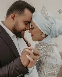 Ilham El Zein (@hamo_dresses) • Foton och videor på Instagram