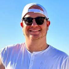 Tammy Spitzer (@tamtheleo)