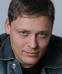 Personality c актером артемом крестниковым. Artem Artemev Artyom Artemyev Filmografiya Foto Biografiya Akter Kompozitor