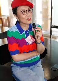 作詞：鄧偉雄 作曲：顧家輝 編曲：顧家輝 暫短一生太多悲與恨 心中痛楚那堪問 內心只盼蒼天相告 共君有否緣份 月光普照幾家歡聚 孤單只影倍添恨 萬種恩愛幾多歡笑 只得夢中來尋 夜是轉眼光復暗 情絲都化淚 未得相見悲難禁 剩得缺憾 獨驚天意再不許接近 他朝變遷怕追問 未知飛絮 可得春風蔭 一生. æŠ—ç™ŒæˆåŠŸ 72å²tvbå°æŸ±é€éœ²è€å…¬è¿'å†µ æœ¯åŽå°ä¾¿å·²æ¢å¤æ­£å¸¸ æ¯æ—¥å¤´æ¡