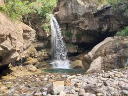 آبشار شارشار طارم؛ صدای آب در دل کوهستان و تجربه‌ای از طراوت بی‌پایان