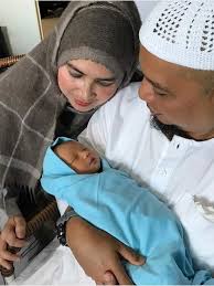 Pada video itu, ustad arifin ilham. Editor Says 7 Fakta Pernikahan Ustaz Arifin Ilham Dengan 3 Istri News Entertainment Fimela Com