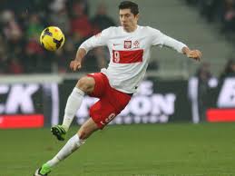Team security beliebte it sicherheit. Freundschaft News Lewandowski Schiesst Polen Zum Sieg