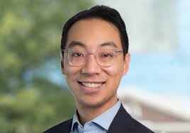 Ousted Liberal Kevin Vuong says he will continue as independent MP amid  calls to resign