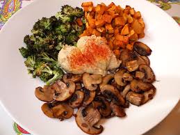 Batata Y Brocoli Al Horno Con Champinones Salteados Y Hummus Brocoli Al Horno Recetas De Comida Verduras