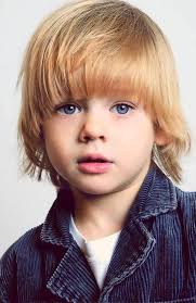 Before it was a hit in for a while, the 'pageboy' hairstyle (which is originally a medieval haircut) stopped sweeping publicity. Pageboy Haircut Little Boy 2018 Lustyfashion