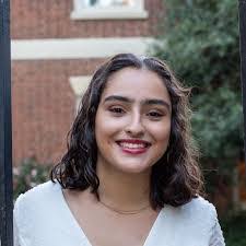 Lisa Ahn's Instagram, Twitter & Facebook