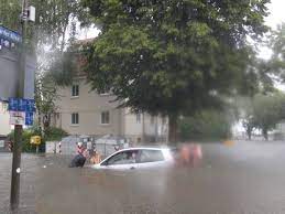 In einzelfallentscheidung gilt die unwetterwarnung auch bei verbreitetem auftreten von überfrierender nässe mit erheblichen verkehrsbehinderungen. Unwetter In Nrw Warnung Vor Gewitter Und Starkregen Fur Sonntagabend Nrw