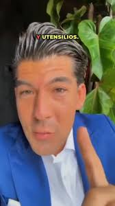 Si dejarán de ser más chairos que los chairos jojojo esa obstinación  pendeja de jurar por todos los santos ávidos por aver que la secta criminal  morena es la "esperanza de Mejico,"