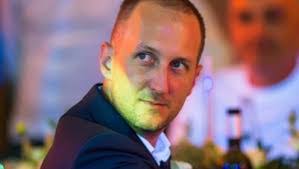 Thomas Agostini's Instagram, Twitter & Facebook