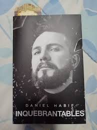 Este libro no es un tratado para satisfacer a quienes necesitan encontrarle  sentido a todo: es una invitación a sentirlo todo en la vida, y a que la  vida tenga sentido. No