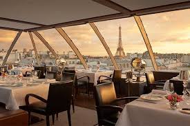 17 Instagrammable Paris Hotels With Eiffel Tower Views Peninsula Paris Best Restaurants In Paris Paris Restaurants