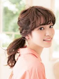 クリスマスデートにぴったり 彼がドキッとしちゃう簡単ヘアアレンジやり方まとめ コイトピ coitopi 簡単 ヘアスタイル 簡単 ヘアアレンジ ヘアスタイル