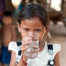 Amazon.com: SOMA Glass Water Bottle with Silicone Sleeve, BPA-Free, White,  25oz: Home & Kitchen