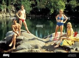 Box of moonlight BOX OF MOONLIGHT Year: 1996 USA John Turturro, Sam  Rockwell, Catherine Keener, Lisa Blount USA : 1996 Director : Tom DiCillo  Stock Photo - Alamy