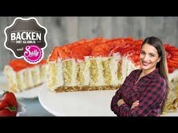 Sallys Rezepte Wickeltorte Mit Erdbeer Und Kiwi Kompott Backen Mit Globus Sallys Welt Sallys Rezepte Kuchen Und Torten