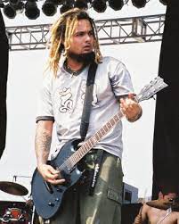 Jardel, the warrior of the light, ceases to represent benfica after 10 and a half seasons, in which he won 14 titles and trophies and was noted for his high competence, unsurpassed delivery Facebook