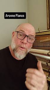 Vendemos esse Piano Bluthner de 2017. Realmente uma raridade em se tratando  de pianos Verticais que chegam com custo elevado ao nosso País. ,  @aronnepianos , Aqui na Aronne vc encontra todos tipos de ...