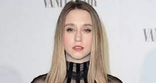 Taissa Farmiga American Actress Bio Wiki Career Net Worth Height Movies Boyfriend Bio Gossipy American Actress Attractive People About Hair