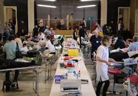 Meetii kalher fuck i encountered Laura a few times through