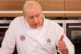 Mit dem rezept des bayerischen fernsehkochs alfons schuhbeck können sie einen. Alfons Schuhbeck Im Interview Das Essen Die Bayern Profis
