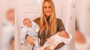 But my husband gets on me to change it to dominique thompson. Woman Gives Birth To Super Twins Conceived 3 Weeks Apart Cbs News