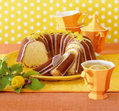 The Man Catcher Sour Cream Pound Cake Recipe And Baking Lesson Sour Cream Pound Cake Pound Cake Bundy Cake