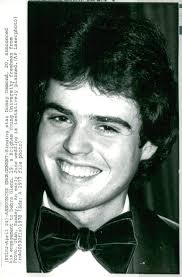 Donny Osmond announces her engagement with Debra Glenn