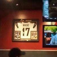 There are numerous games, the 7 question lunch . Buffalo Wild Wings Local De Alitas
